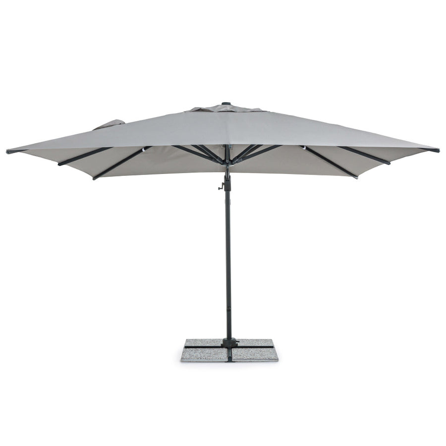 modern kültéri napernyő elölnézetből világosszürke szövettel