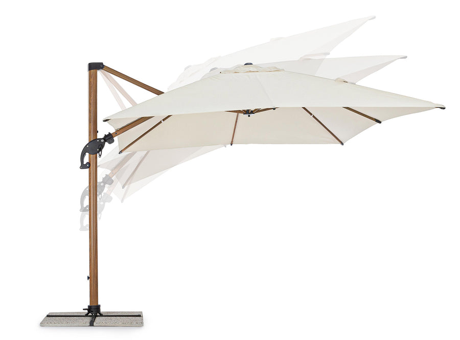 több pozícióban állítható napernyő működés közben