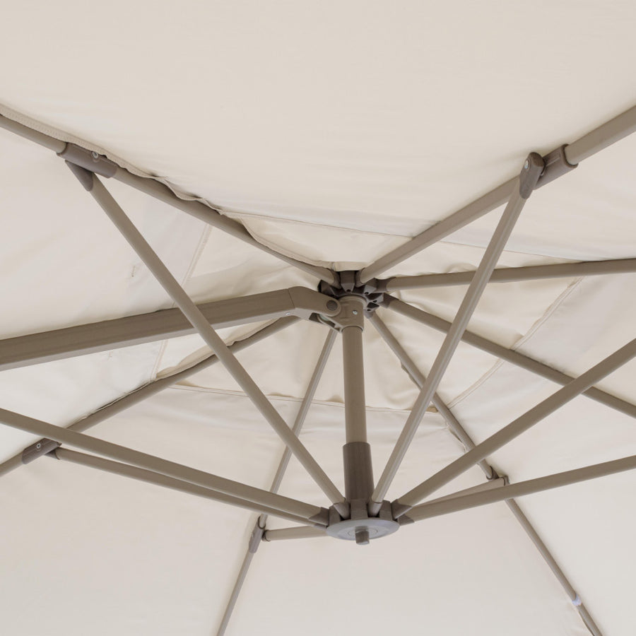 alumínium bordaszerkezet és ponyva rögzítés részlete alulnézetből