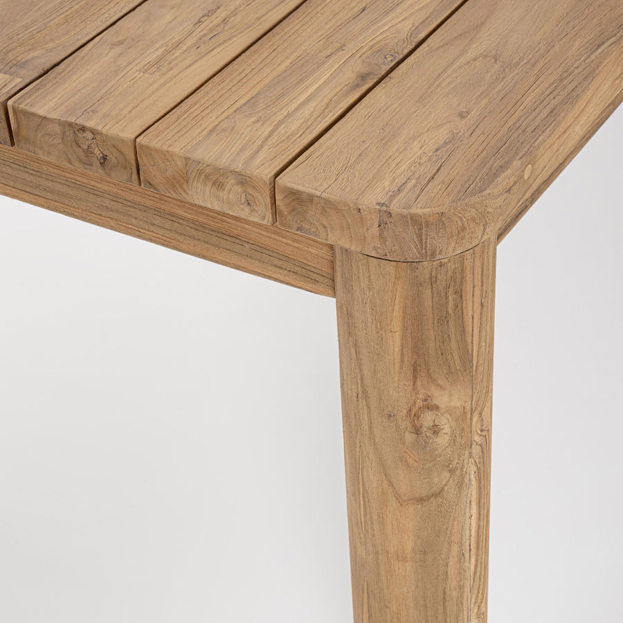 Nagy méretű, natúr színű, újrahasznosított teakfából készült, kültéri étkezőasztal