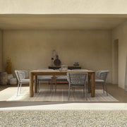 Nagy méretű, natúr színű, újrahasznosított teakfából készült, kültéri étkezőasztal