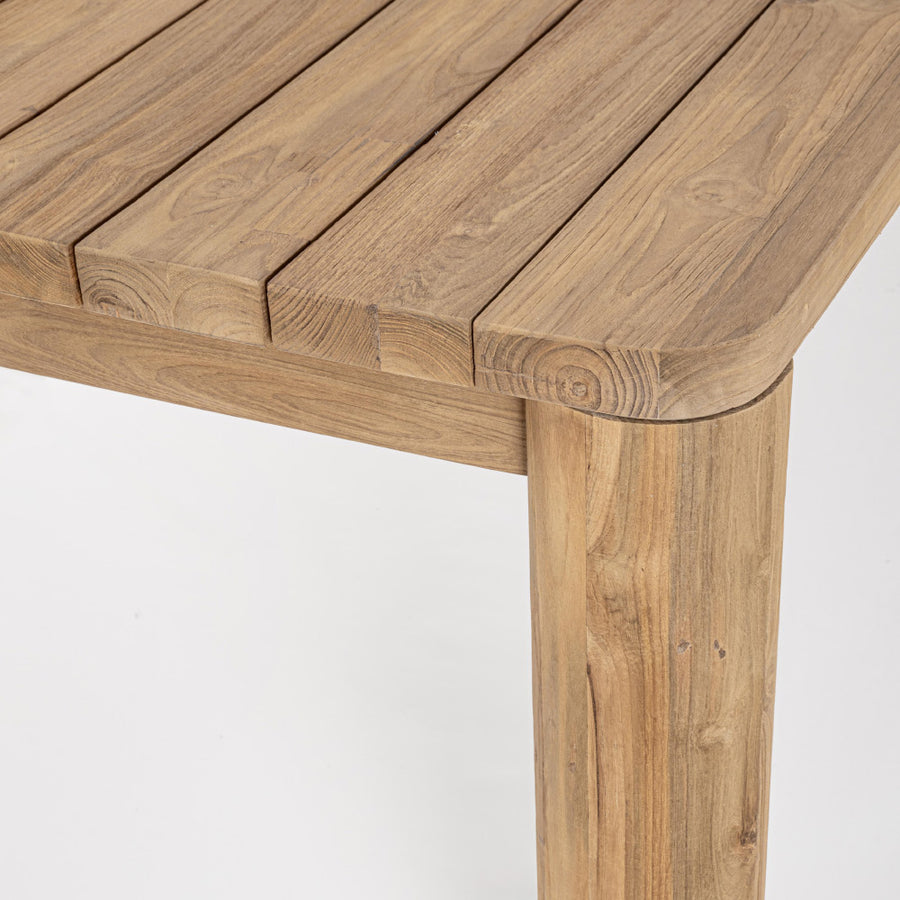 Natúr színű, újrahasznosított teakfából készült, nagy méretű, kültéri étkezőasztal