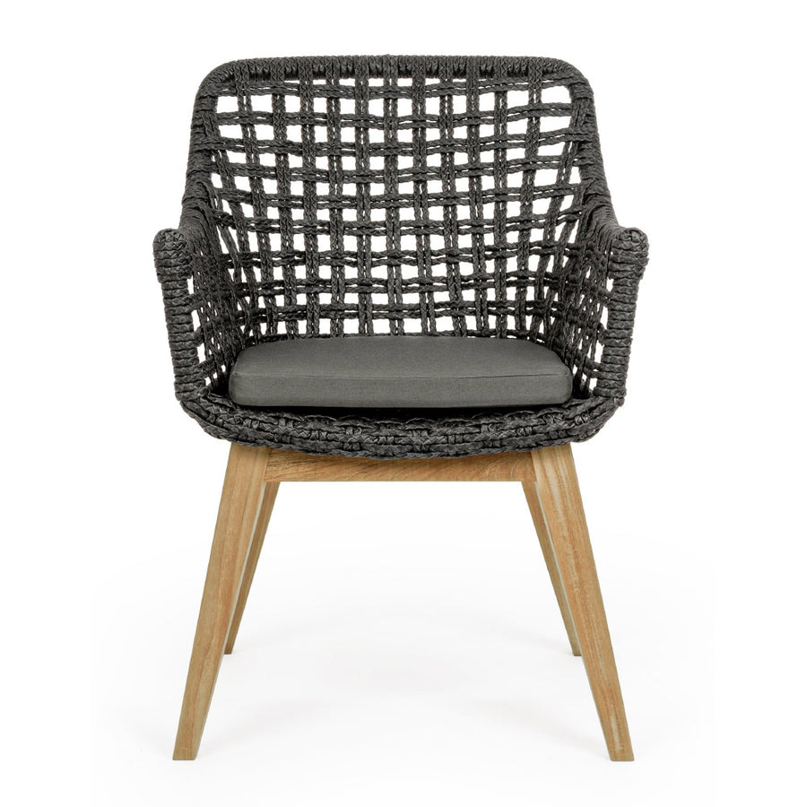 Kortárs stílusú, alumínium vázas, fekete színű kerti szék rostfonatokkal és natúr színű teakfa lábakkal