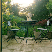 Mediterrán stílusú, fekete színű, fém kerti asztal kék színű, kerámia berakásokkal