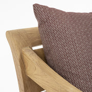 Keleti stílusú, teakfa fotel bordó színű, UV-álló párnákkal.