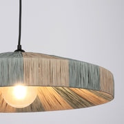 Kortárs stílusú, natúr és világoskék színű raffiából szőtt, design függeszték lámpa