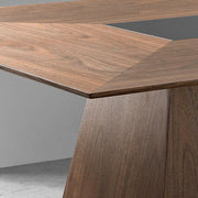 Kortárs stílusú, diófa furnérral borított, formatervezett, étkezőasztal üvegbetéttel.