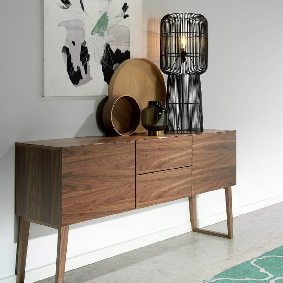 Kortárs stílusú, diófa furnérral borított, dizájn komódszekrény.