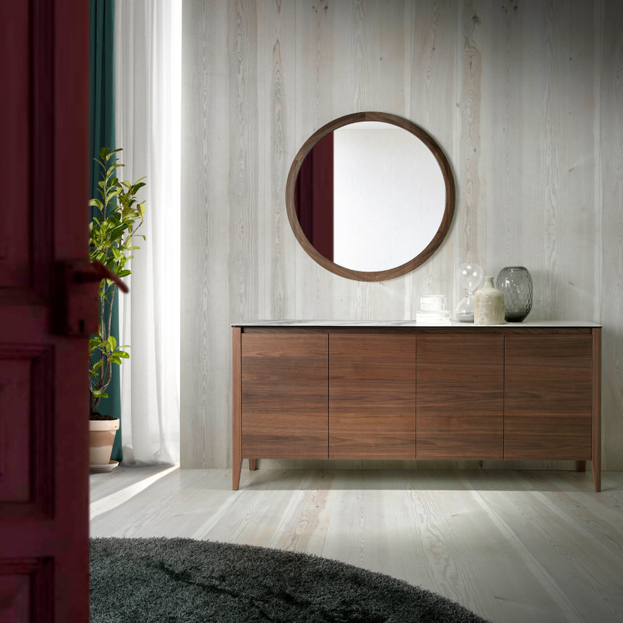 Kortárs stílusú, diófa furnérral borított, dizájn komódszekrény porcelán fedlappal.