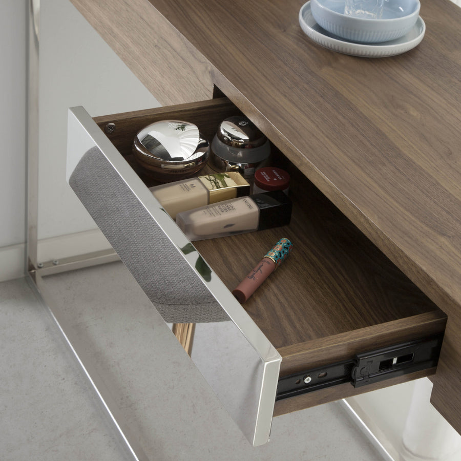 Kortárs stílusú, diófa furnérral borított, dizájn konzolasztal rozsdamentes acél lábakkal.