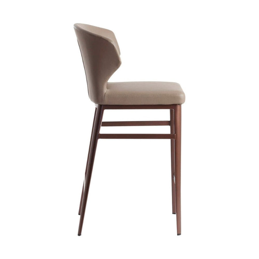 Kortárs stílusú, bézs műbőrrel kárpitozott, matt bronzszínű fémvázas dizájn bárszék.