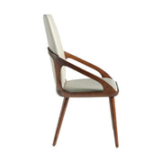 Krémszínű műbőrrel kárpitozott, kőrisfából készült, formatervezett dizájn étkezőszék.