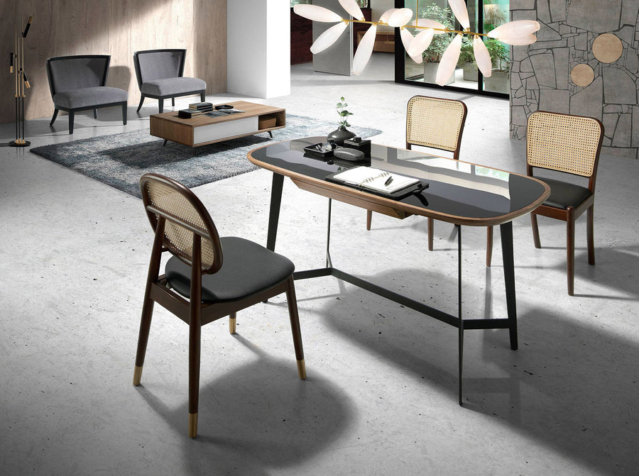 Angel Cerdá rattan háttámlás design étkezőszék kortárs étkező térben