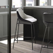 Kortárs, fekete fémvázas, dizájn bárszék szürke szövet és fekete műbőr kárpitozással.