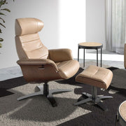 Angel Cerdá homokszínű design lábtartó nappali enteriőrben