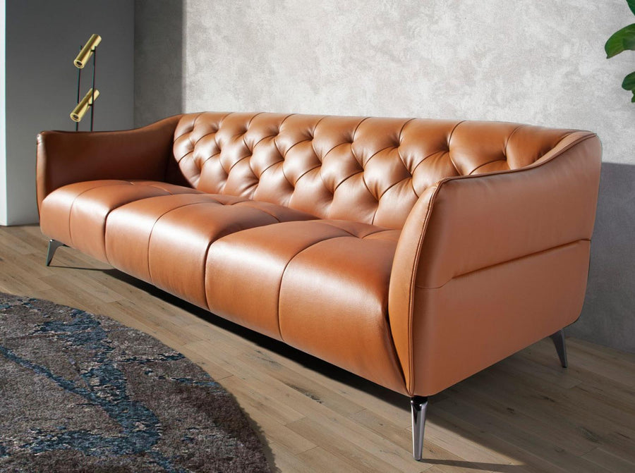 Angel Cerdá 240 cm agyagbarna design kanapé oldalnézet modern térben