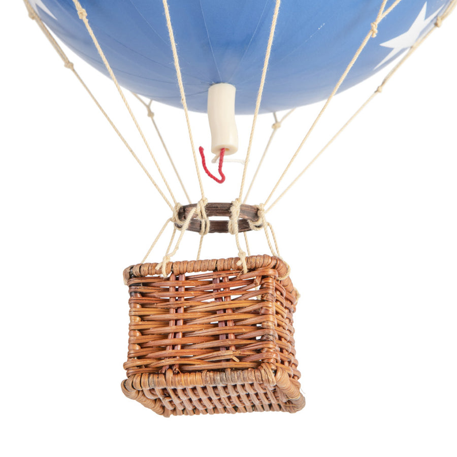 Vintage stílusú, függeszthető kialakítású, kék-bézs színű dekorációs hőlégballon