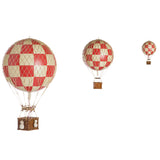 Vintage stílusú, függeszthető, piros-bézs színű dekorációs hőlégballon díszdobozban