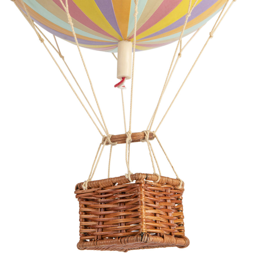 Vintage stílusú, függeszthető, pasztell szivárványszínű dekorációs hőlégballon