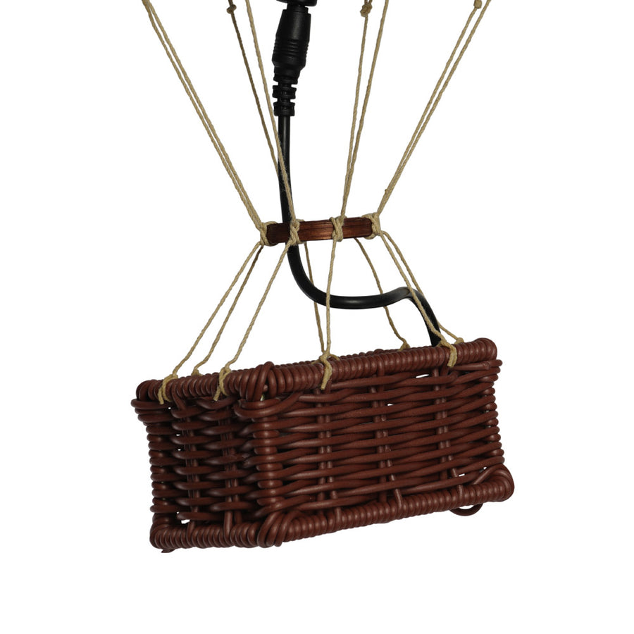 Vintage stílusú, függeszthető, piros-bézs színű dekorációs hőlégballon LED világítással