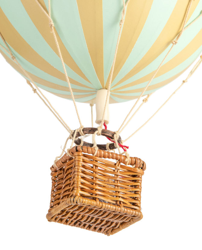 Vintage stílusú, függeszthető kialakítású, mentazöld-bézs színű dekorációs hőlégballon