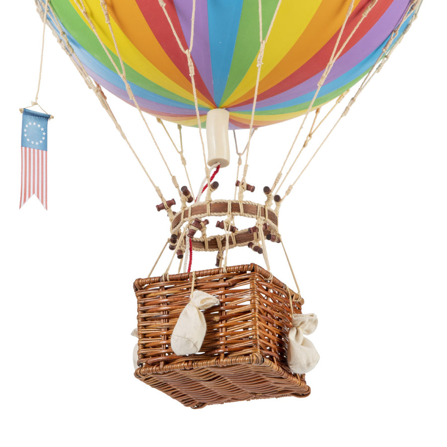 Vintage stílusú, függeszthető, szivárványszínű dekorációs hőlégballon