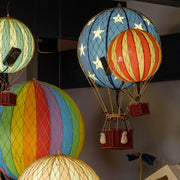 Vintage stílusú, függeszthető, kék-bézs színű dekorációs hőlégballon LED világítással