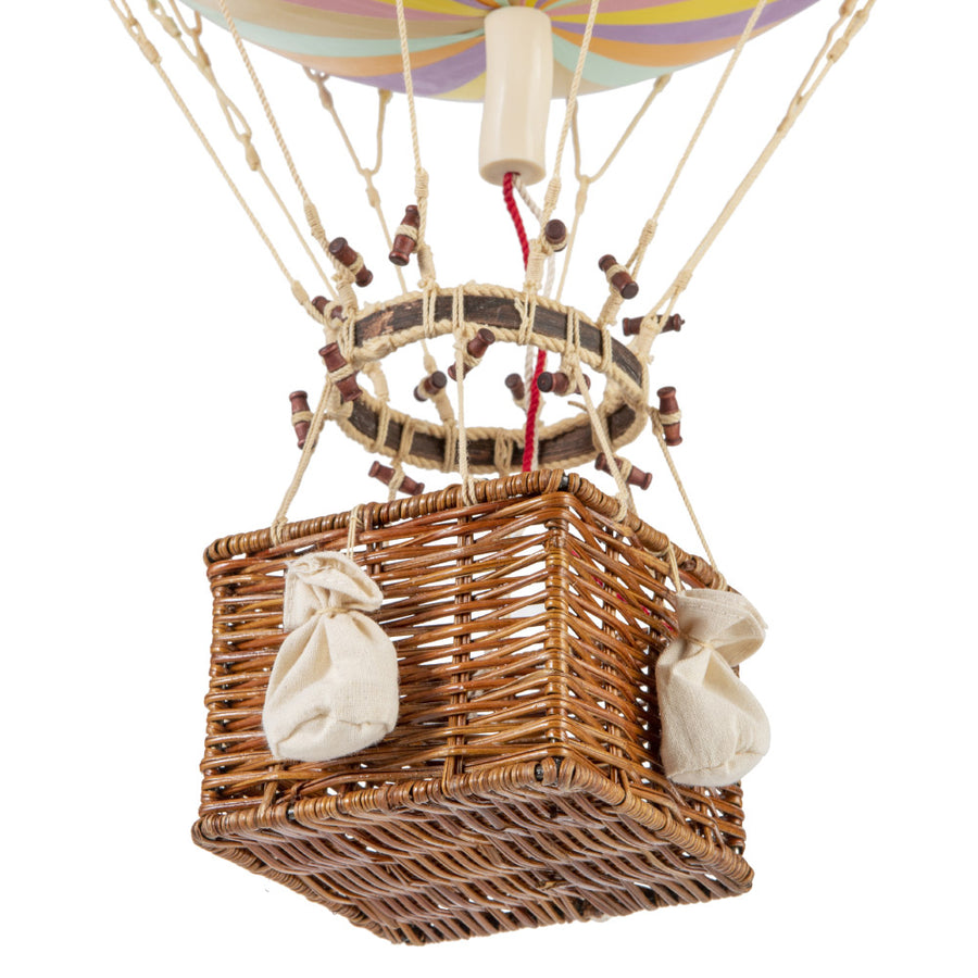 Vintage stílusú, függeszthető, pasztell szivárványszínű dekorációs hőlégballon