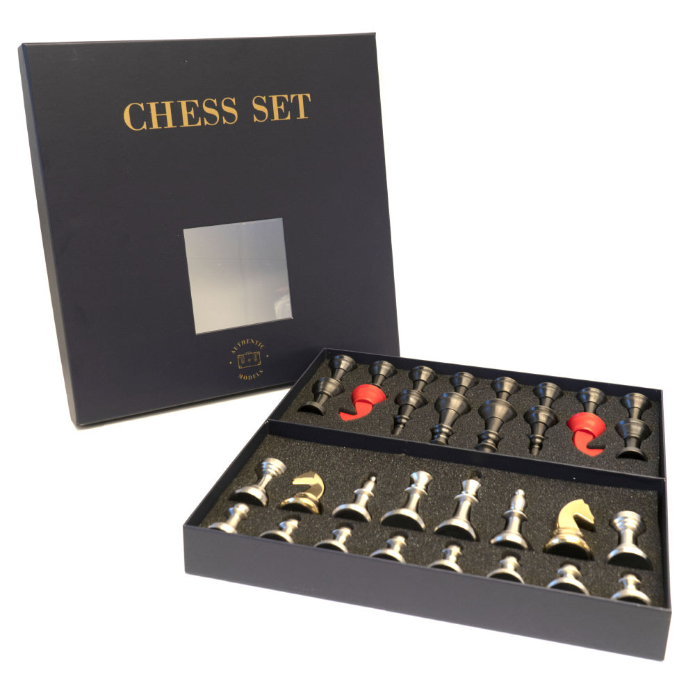 32 darabos, vintage stílusú, fémből készült, sakkfigura készlet
