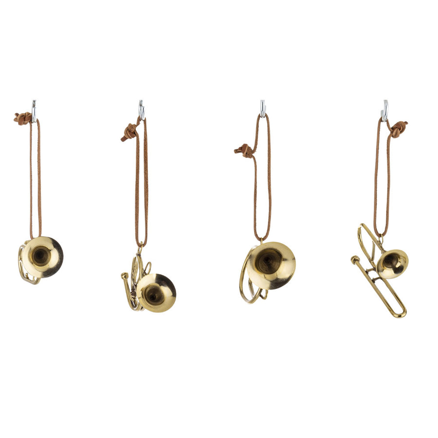 Négydarabos arany fúvós hangszer karácsonyfadísz szett – vintage stílus, bőrszíjjal.