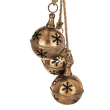 Háromtagú arany csengőfüzér zsineggel – dekorációs fotó