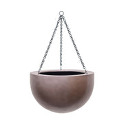 BAQ Gradient függeszthető gömb kaspó Matt Coffee színben, fekete lánccal, nagy méretben.