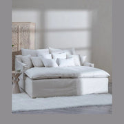 Óriás méretű, bézs színű, pamutvászon pihenőfotel.