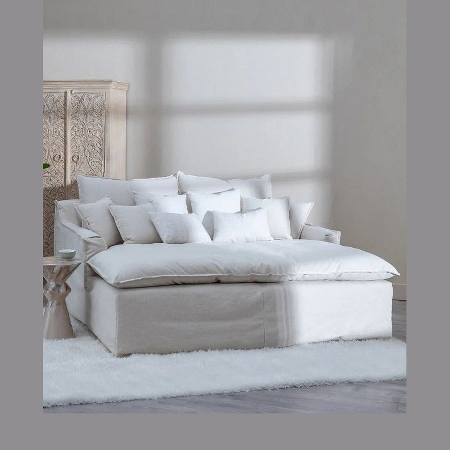 Óriás méretű, bézs színű, pamutvászon pihenőfotel.