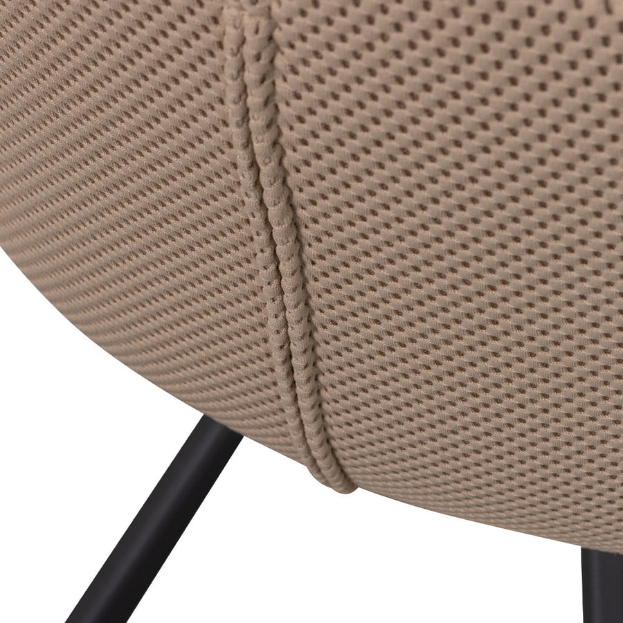 Kortárs stílusú, fekete fémvázas étkezőszék, bézs színű, kötött-hálós kárpittal