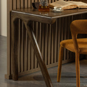 Kortárs stílusú, mustársárga színű, buklé hatású szövettel kárpitozott étkezőszék