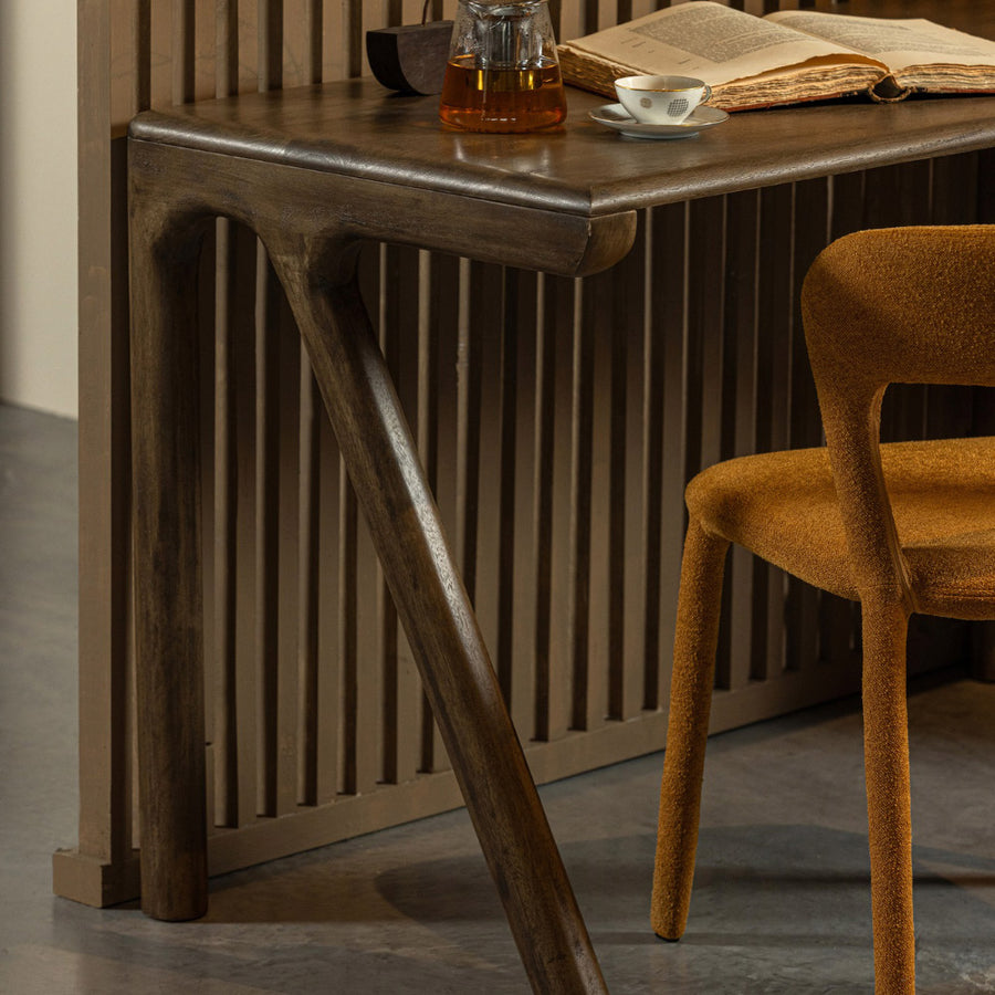 Kortárs stílusú, mustársárga színű, buklé hatású szövettel kárpitozott étkezőszék