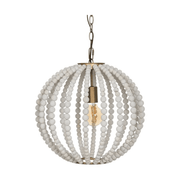 Shabby Chic, aranyszínű fémből és törtfehér színű fa gyöngysorból készült beltéri függeszték