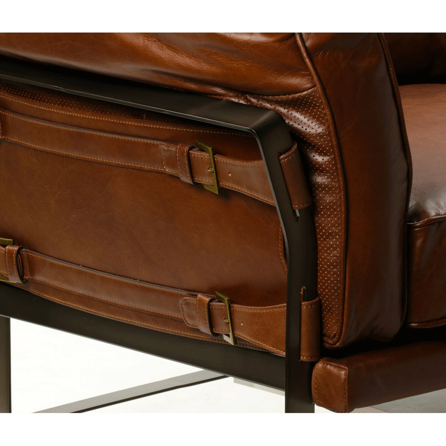 Loft stílusú, fekete színű, fémszerkezettel rendelkező, dohánybarna színű, bőrkanapé.