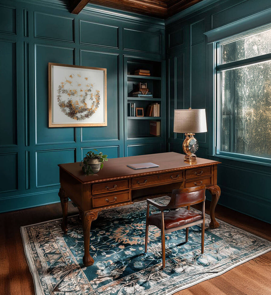 Klasszikus stílusú, mahagónifából készült Chippendale stílusú kézműves íróasztal