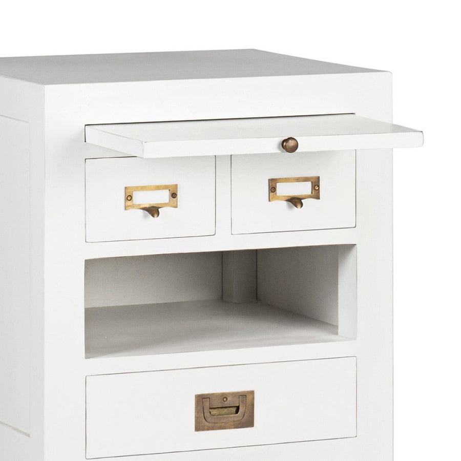 Mindifából készült, modern stílusú, kézműves éjjeliszekrény kihúzható polca