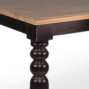 Siena étkezőasztal éle – natúr fa textúra és profilozott élkialakítás közelről