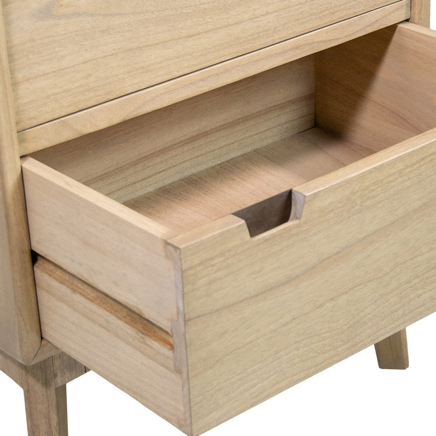 Natúr komódszekrény alsó nyitott polccal – részletfotó