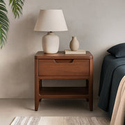 oporto éjjeliszekrény – enteriőr fotó, ágy mellett elhelyezve, dekorációval