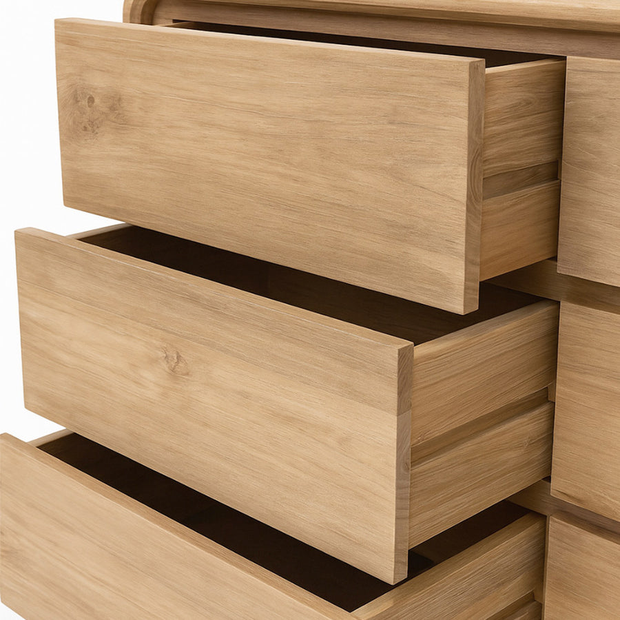 Modern, tömör teakfából készült, natúr színű hatfiókos komód