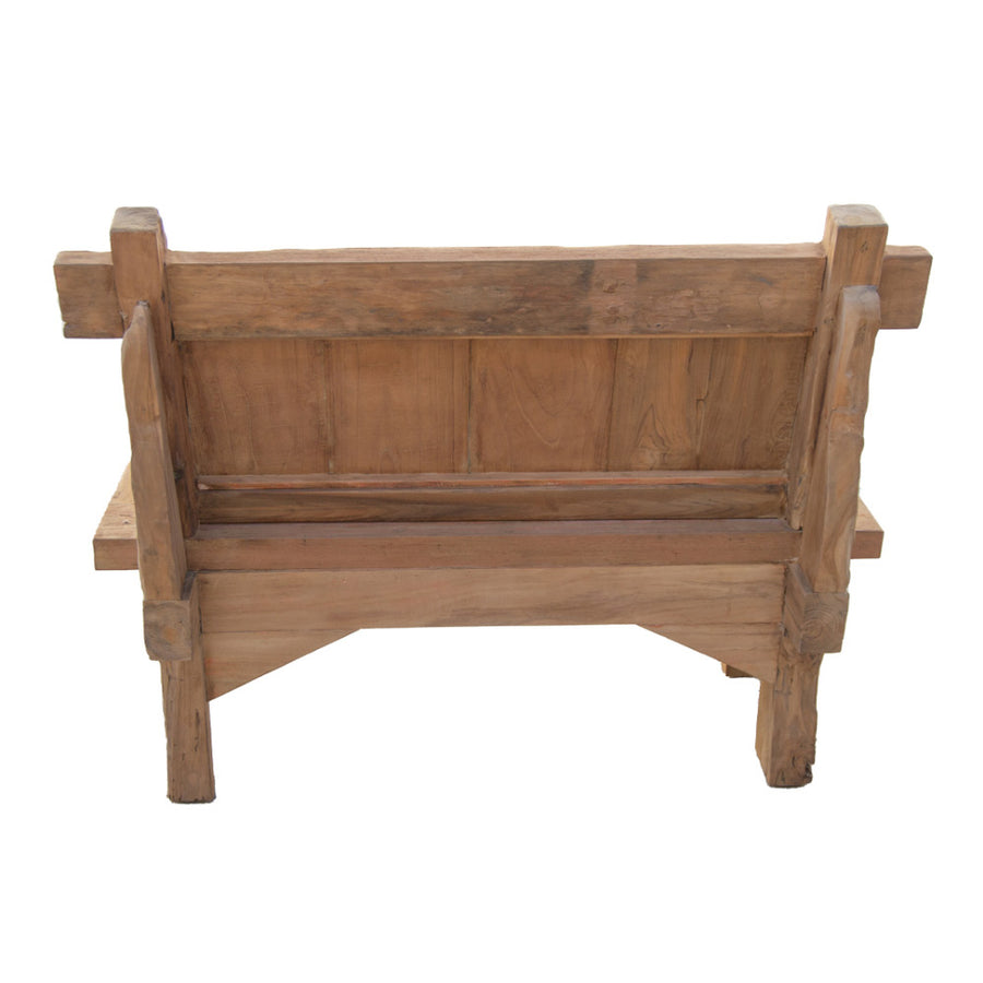 Törzsi ihletésű, vidéki stílusú, újrahasznosított teakfából készült, natúr színű pad.