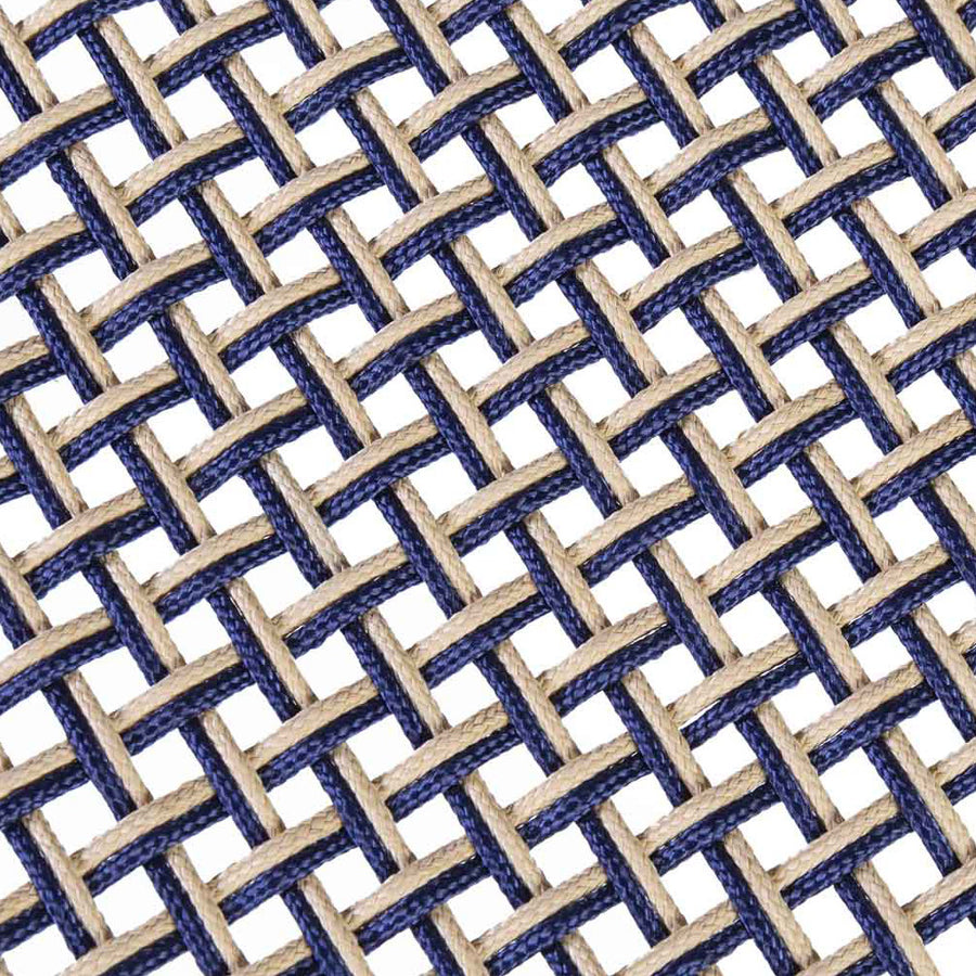 Kortárs stílusú, natúr színű teakfából készült szék, kétszínű kötélfonatos ülőfelülettel és háttámlával