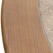 Koloniál stílusú, tölgyfából készült, kör formájú étkezőasztal rattan- és üvegbetéttel.