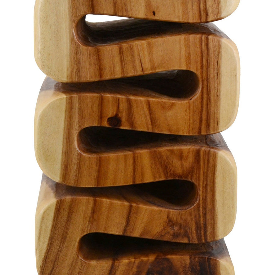 Kortárs stílusú, tömör surafából készült, natúr színű design kisasztal.