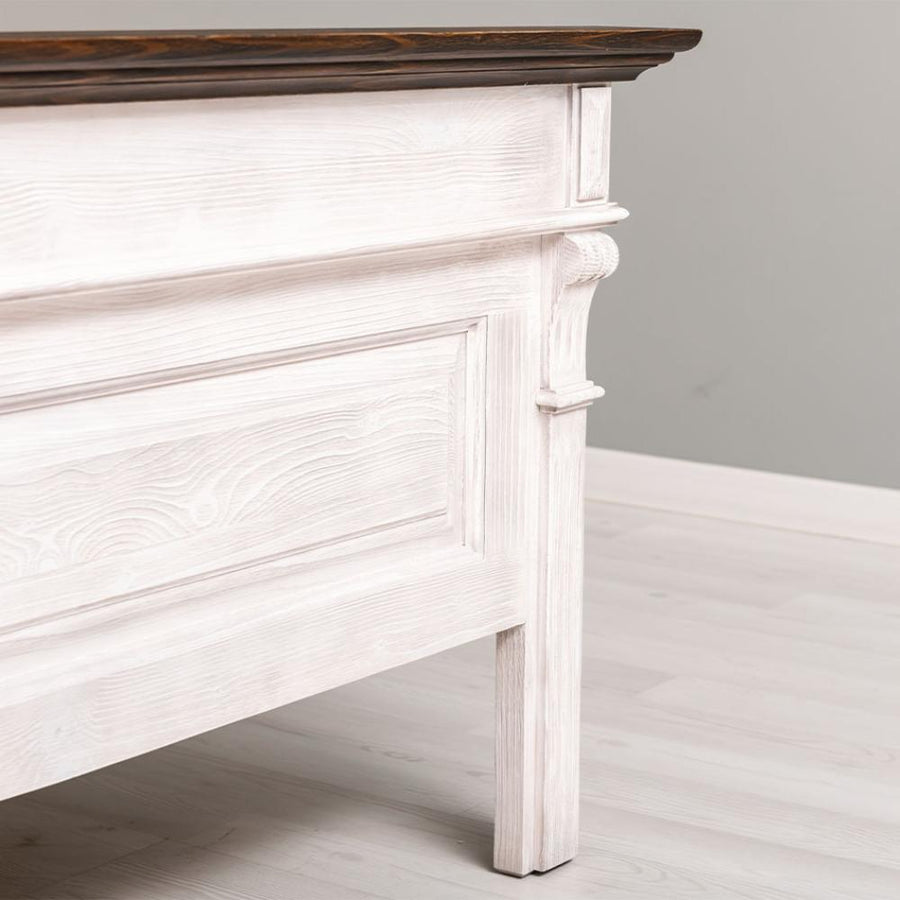 Fenyőfa ágykeret 180x200 cm-es méretben, fix fejtámlával és lábvéggel